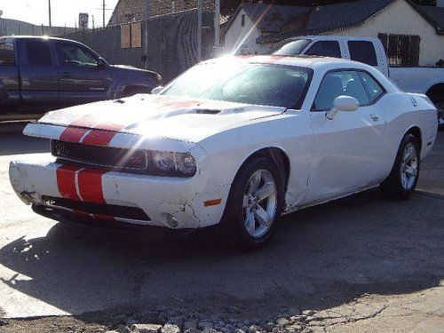 2012 dodge challenger r/t damaged rebuilder runs! cooling good only 7k miles!!!