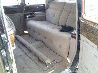 Garage kept Collectors LIMO Show winner Excellent condition Antique not lincoln, image 49
