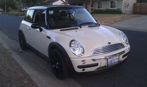 2004 mini cooper, 5-speed manual, no reserve