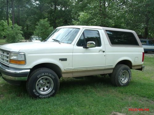 1993 ford bronco eddie bauer  xlt 4x4  cream color 2 door sport