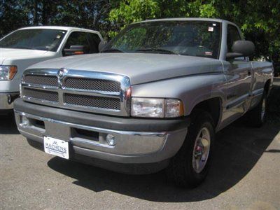 1999 dodge ram 1500 long bed v8  low miles !