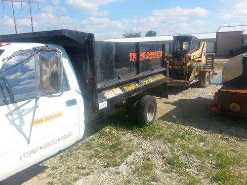 Dump truck with 11 ft bed 1994 3500
