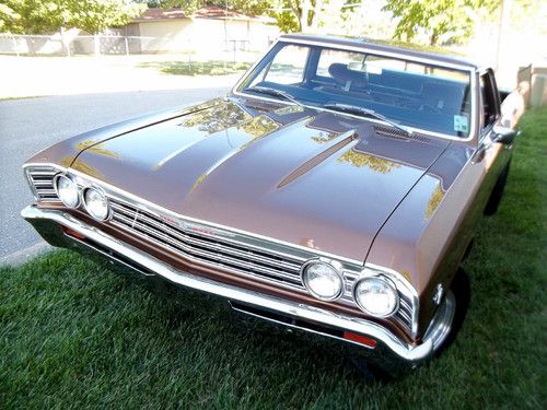 Restored show quality el camino built enigne vintage air conditioning