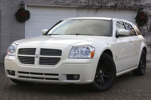 No reserve~90+ pics hemi- navigation-heated seats-new tires-sunroof-no accidents