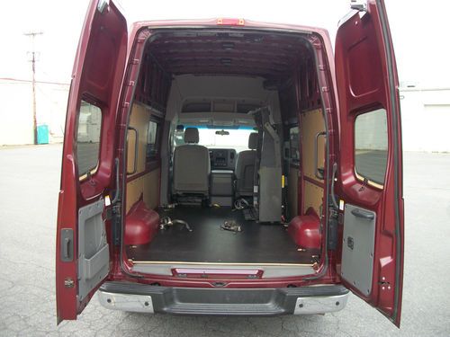 2012 NV SV High Roof 2500 V6 WHEEL CHAIR LIFT, image 7