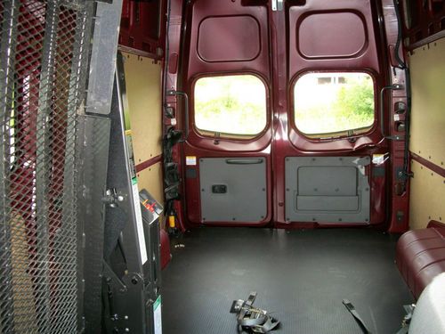 2012 NV SV High Roof 2500 V6 WHEEL CHAIR LIFT, image 9