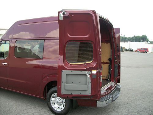 2012 NV SV High Roof 2500 V6 WHEEL CHAIR LIFT, image 10