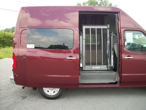 2012 NV SV High Roof 2500 V6 WHEEL CHAIR LIFT, image 13