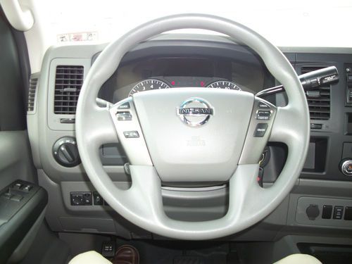 2012 NV SV High Roof 2500 V6 WHEEL CHAIR LIFT, image 19