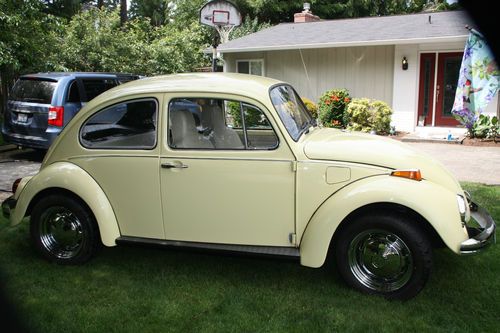1970 vw bug!  fully restored!! new engine has 4,400 miles.