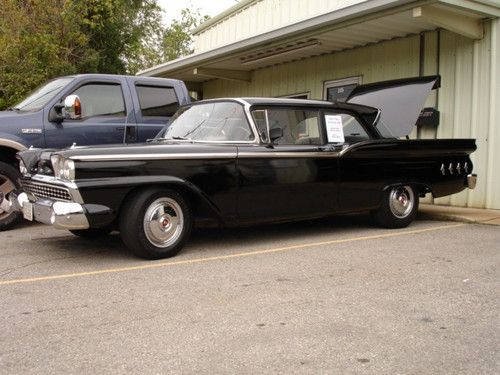 1959 ford custom 300 ( cheap body )