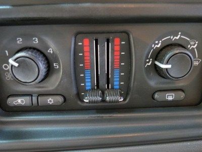 4DR 4X4 1500 5.3L - Leather 3rd Row Seats Bose Rear Air Condition, image 19