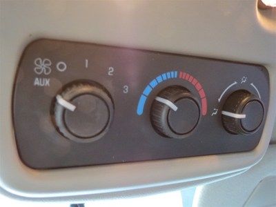 4DR 4X4 1500 5.3L - Leather 3rd Row Seats Bose Rear Air Condition, image 23