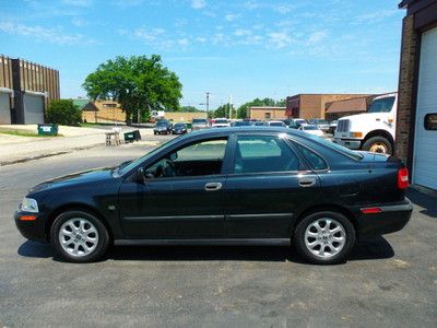 Super clean affordable s40, sun roof, leather, low miles, clean, great value