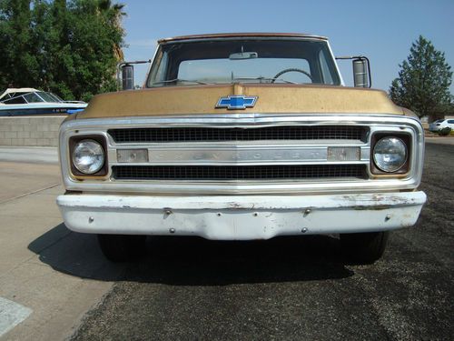 1969 chevy c-10 shortbed fleetside truck