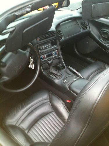 2001 Chevrolet Corvette Base Convertible 2-Door 5.7L, US $25,500.00, image 6