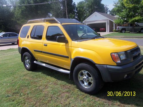 2001 nissan xterra xe yellow sport utility 4-door 3.3l