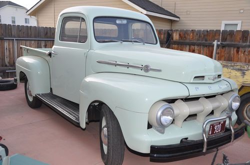 1952 ford f1; restored, great condition