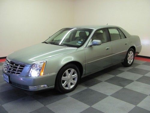 2006 cadillac dts 4 door sedan! navigation! low miles! one owner!