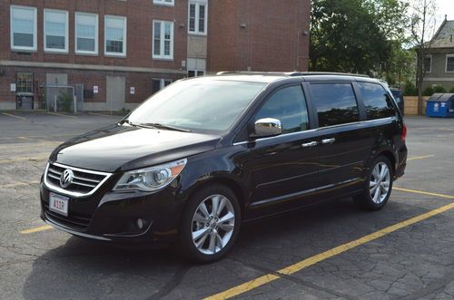 2012 volkswagen routan looks like sel premium, many upgrades &amp; extras look