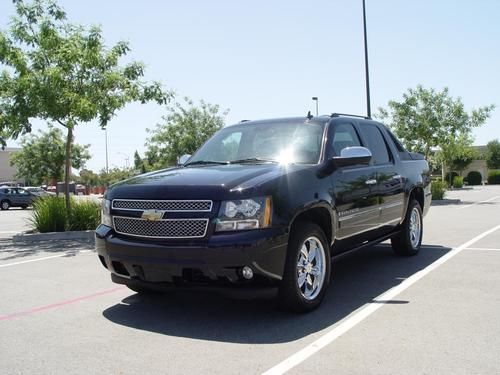 2009 chevrolter chevy avalanche  ltz 4wd awd 4x4 65k leather backup camera navi