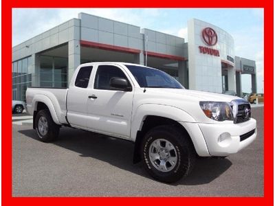 11 extended cab 4x4 v6 4.0l trd off-road  back up cam towing pkg 16" alloys toc