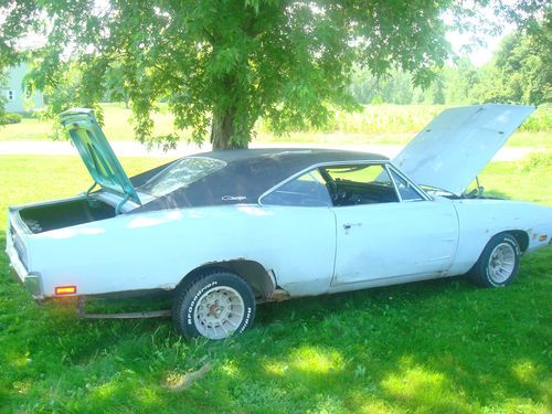 1969 Dodge Charger Base Hardtop 2-Door 5.2L, image 2