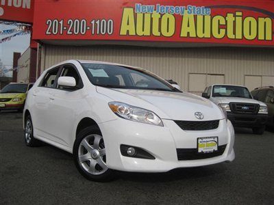 2010 toyota matrix s all wheel drive carfax certified w/service recs low reserve