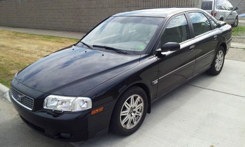 2005 volvo s80 2.5t sedan 4-door 2.5l-black, leather interior, no reserve!