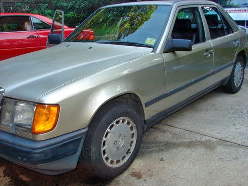 1987 mercedes 300d turbocharged 6 cylinder diesel  desirable and hard to find