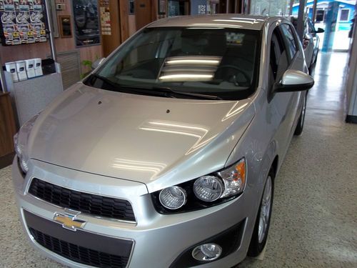 2012 CHEVROLET SONIC 5-DOOR LT, image 2