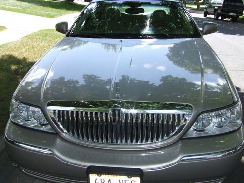 2003 Lincoln Town Car Executive Sedan 4-Door 4.6L, US $7,500.00, image 2