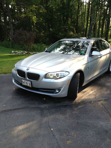 2011 bmw 535i base sedan 4-door 3.0l