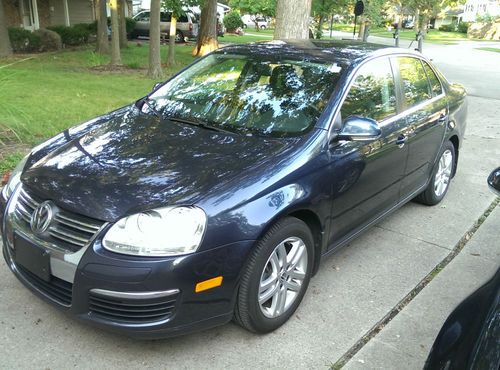 2010 volkswagen jetta tdi sedan 4-door 2.0l diesel