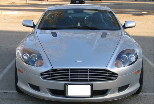 Aston martin db9 - 2 owner - 007 - *** clean carfax!!!