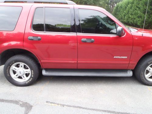 2005 Ford Explorer XLT-Super clean-Runs perfect-No Rust-No Reserve, image 4