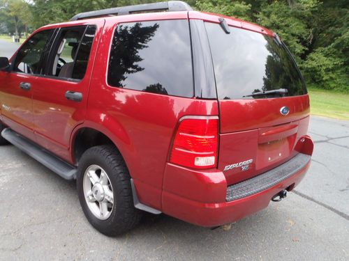 2005 Ford Explorer XLT-Super clean-Runs perfect-No Rust-No Reserve, image 6