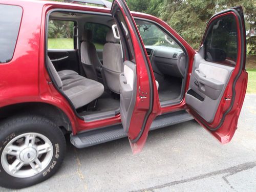 2005 Ford Explorer XLT-Super clean-Runs perfect-No Rust-No Reserve, image 8