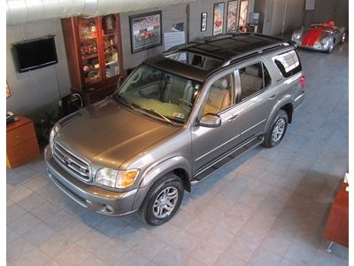 2004 toyota sequoia awd limited, clean car fax, no reserve, excellent condition