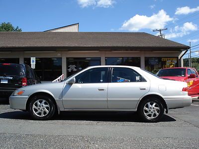 No reserve 2000 toyota camry le 3.0l v6 auto power driver seat super nice!