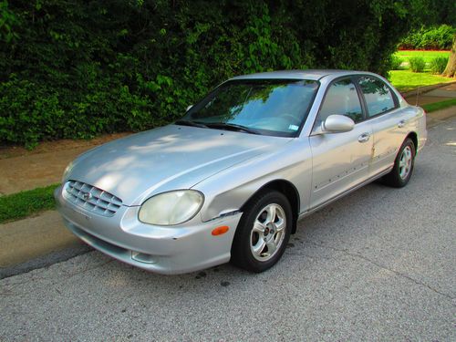 2000 hyundai sonata base sedan 4-door 2.4l