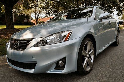 2012 lexus is250 / leather / sunroof / bluetooth / 18-inch wheels / lexus warran