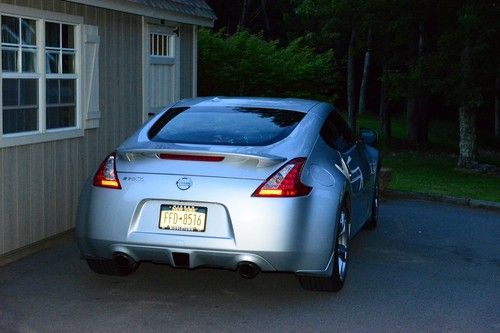 2011 NISSAN 370Z Manual, Beautiful car, US $26,500.00, image 2