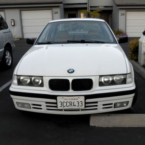 1992 bmw 325i base sedan 4-door 2.5l