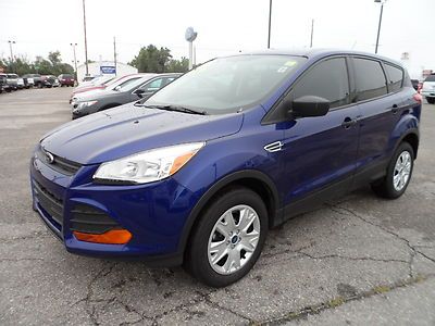 2013 ford escape s with only 1,562 miles dont miss out