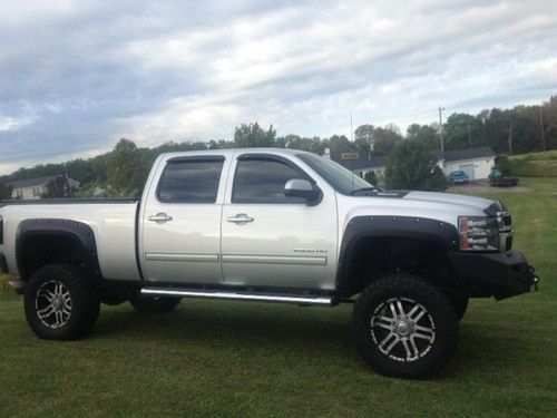 2011 chevy 2500 hd duramax diesel lifted