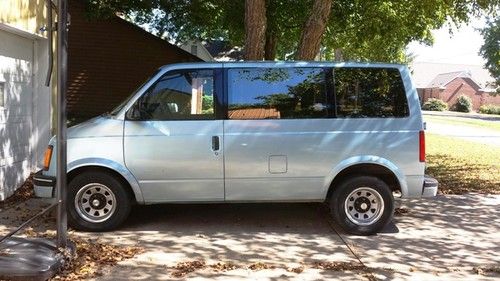 1990 chevrolet astro cs standard passenger van 3-door 4.3l