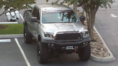 Lifted toyota tundra