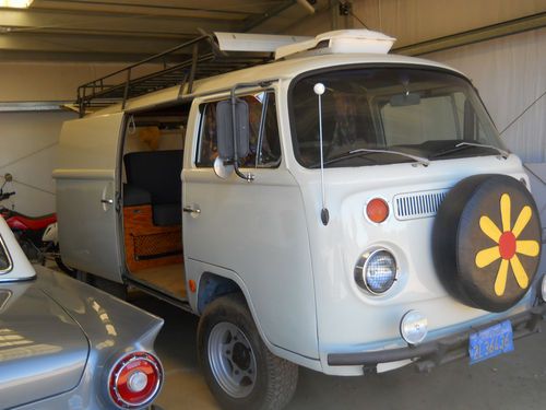 1968 volkswagon transporter camper