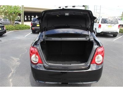 LTZ 1.8L CD Front Wheel Drive ABS Power Steering Aluminum Wheels Fog Lamps A/C, image 7